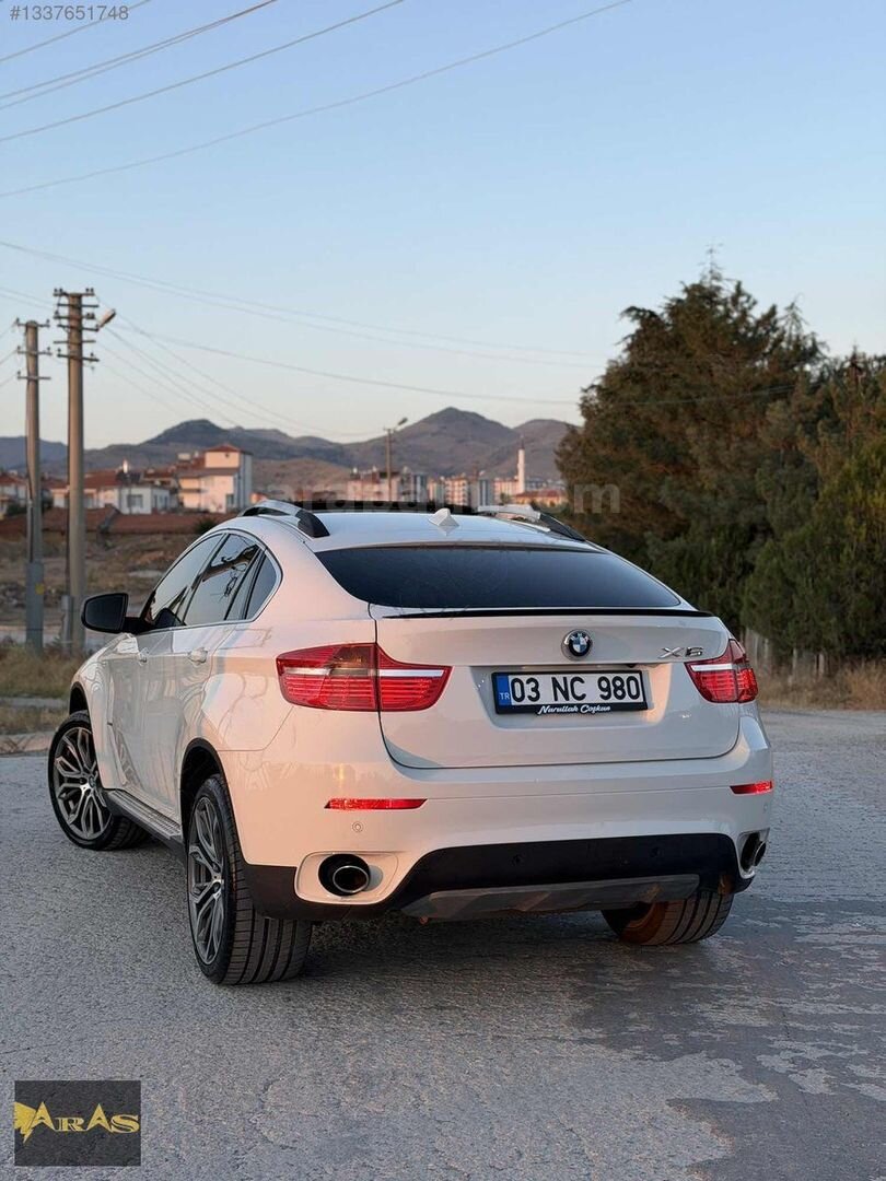 BMW X6 40d XDRİVE BAYİ DEĞİŞENSİZ TRAMERSİZ 1 LOKAL FIRSAT ARACI 3