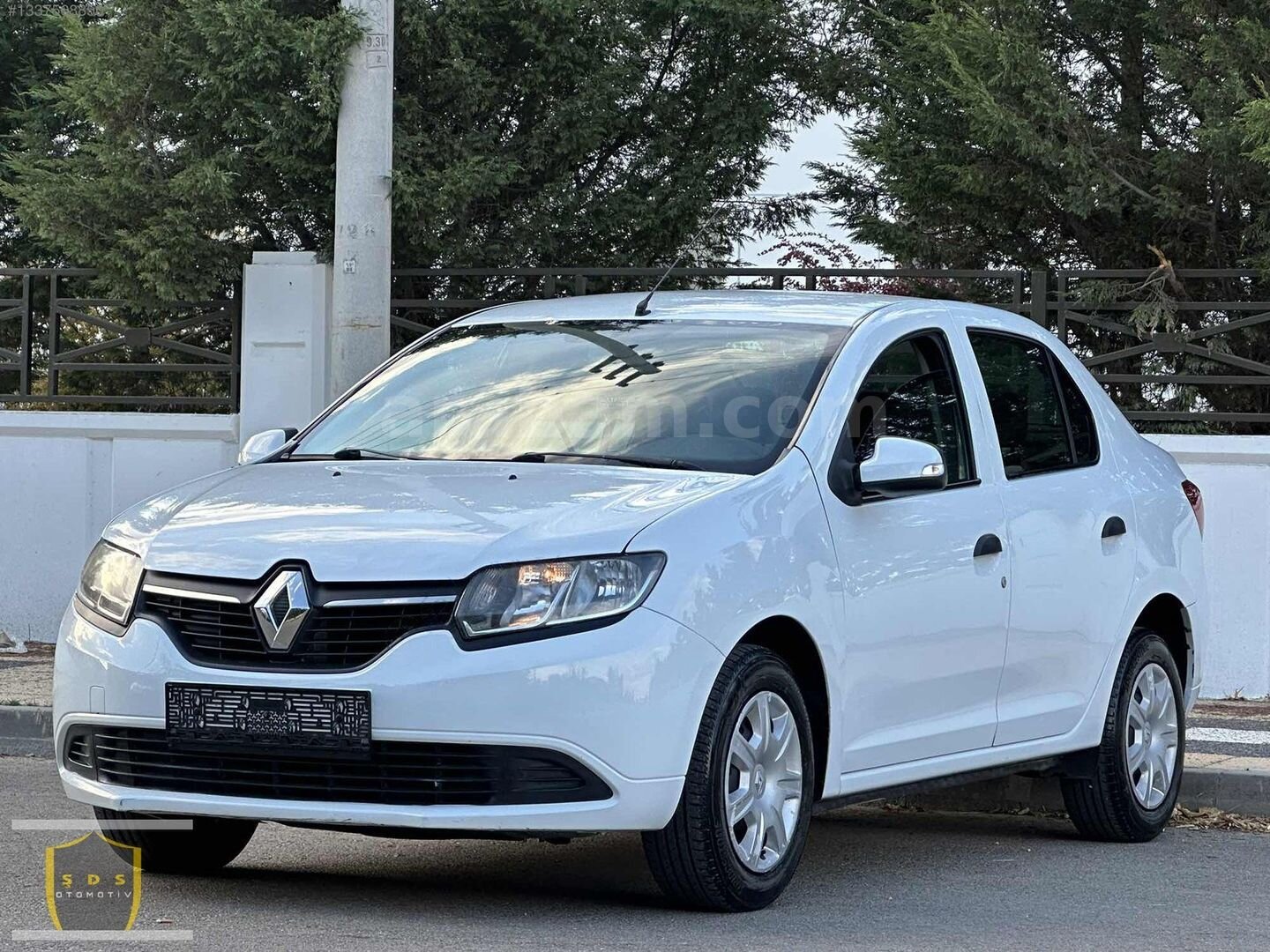 Galeriden Renault Symbol 1.2 Joy 2013 Model Aksaray 120.000 km Beyaz 3