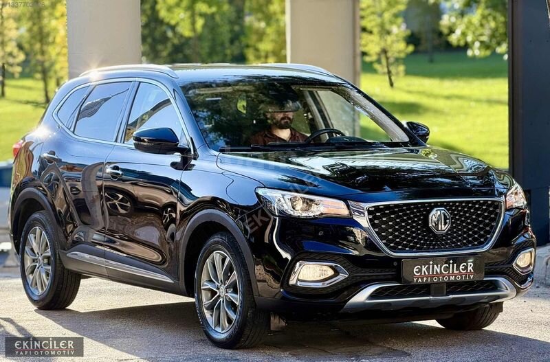 Galeriden MG HS 1.5 T-GDI Comfort 2023 Model İstanbul 62.500 km Siyah