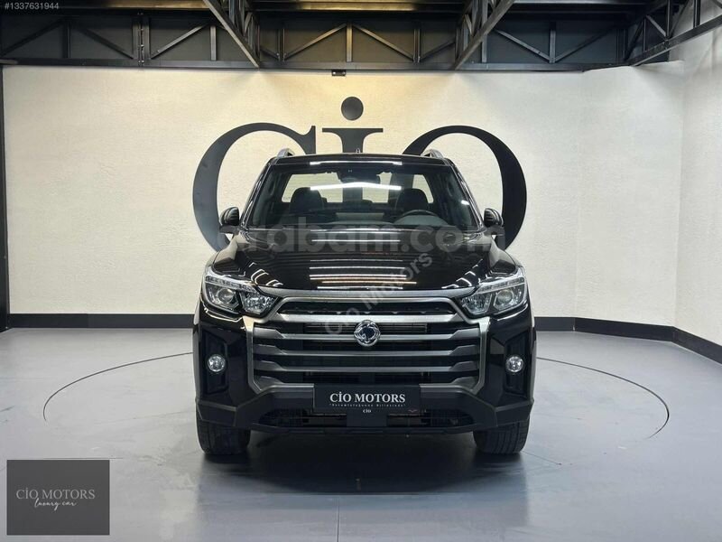 Galeriden KGM SsangYong Musso Grand 2.2 D Platinum Plus 2025 Model İzmir 8.000 km Siyah