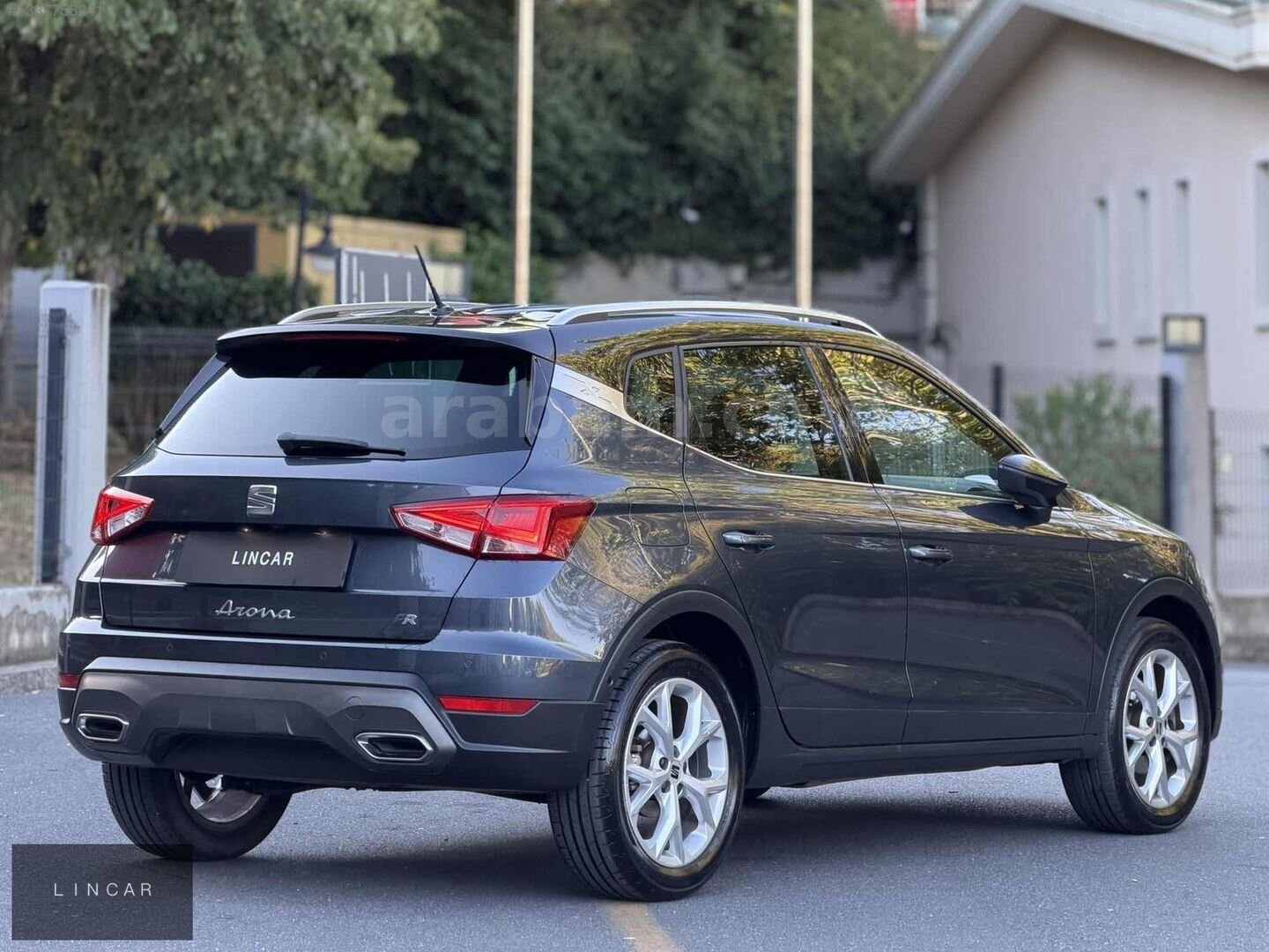 Galeriden Seat Arona 1.0 EcoTSI FR 2024 Model İstanbul 44.000 km Gri 5