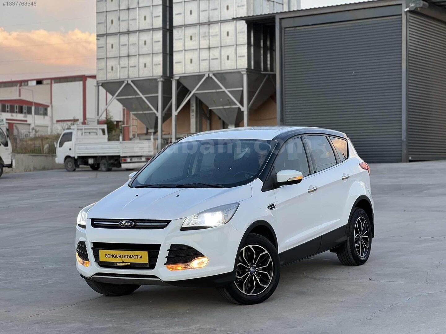 2015 FORD KUGA OTOMATİK NOKTA HATASIZ BOYASIZ HASAR KAYITSIZ 5