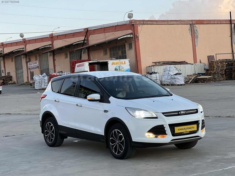 2015 FORD KUGA OTOMATİK NOKTA HATASIZ BOYASIZ HASAR KAYITSIZ