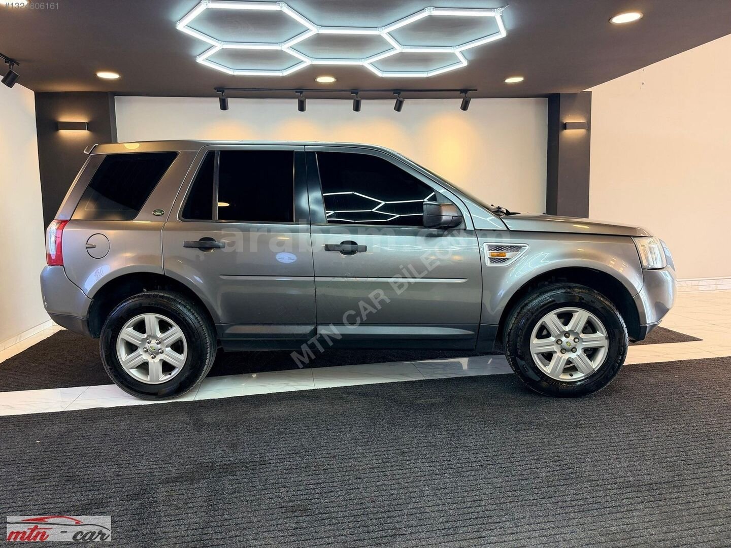 LAND ROVER FREELANDER 2.2 TD4 HSE 4