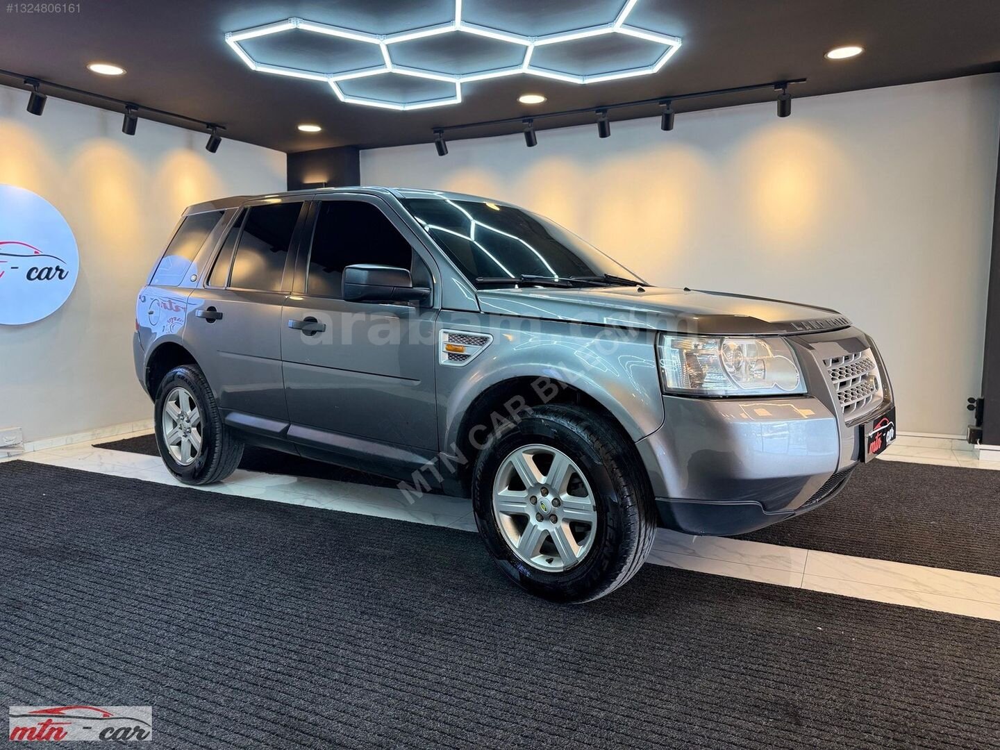 LAND ROVER FREELANDER 2.2 TD4 HSE 3