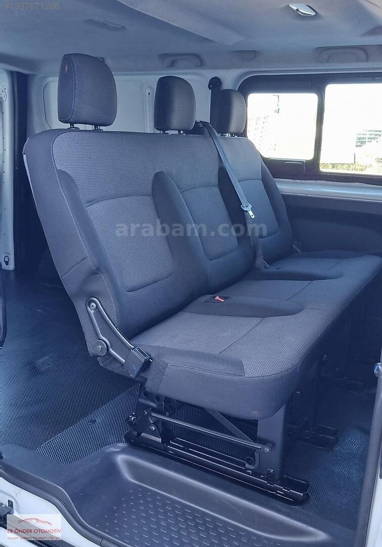 Galeriden Renault Trafic 2.0 BlueDCi Grand Confort 2021 Model İstanbul 102.000 km Beyaz 7