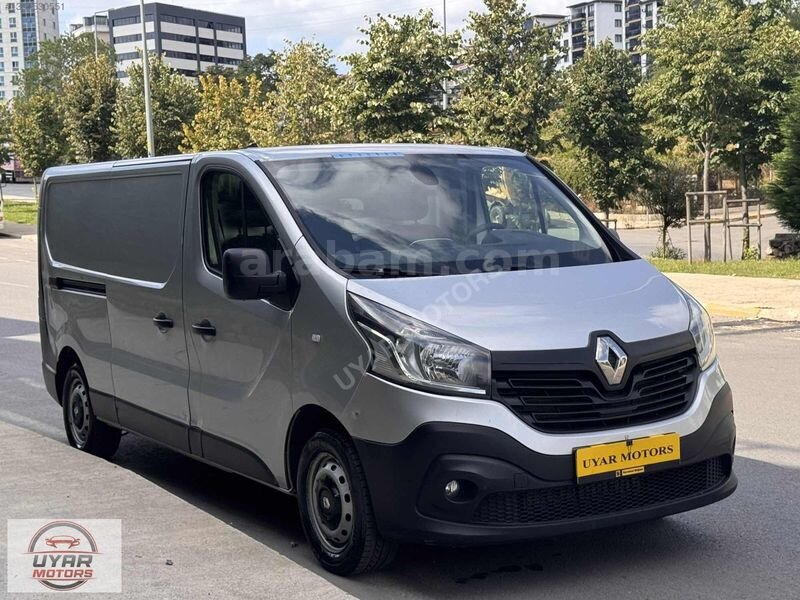 Galeriden Renault Trafic 1.6 DCI Grand Confort 2017 Model İstanbul 408.000 km Gri