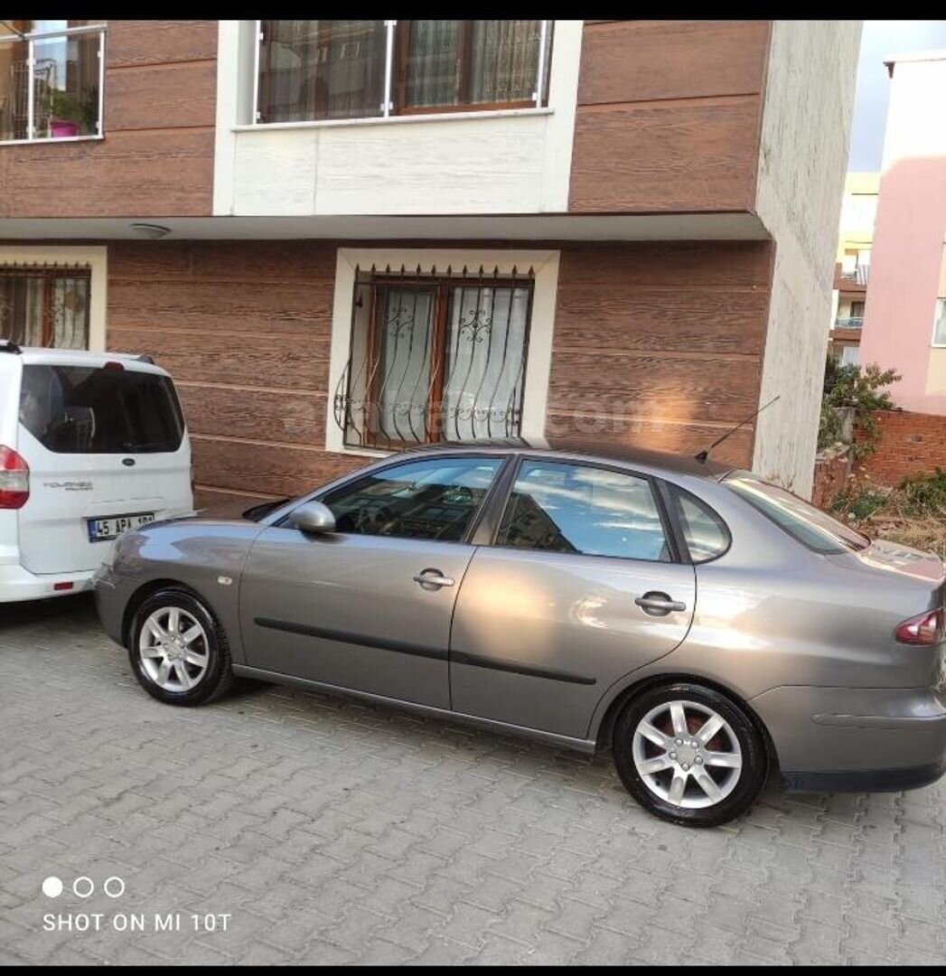 Sahibinden Seat Cordoba 1.4 TDI S-Rider 2006 Model Manisa 215.000 km Füme 3