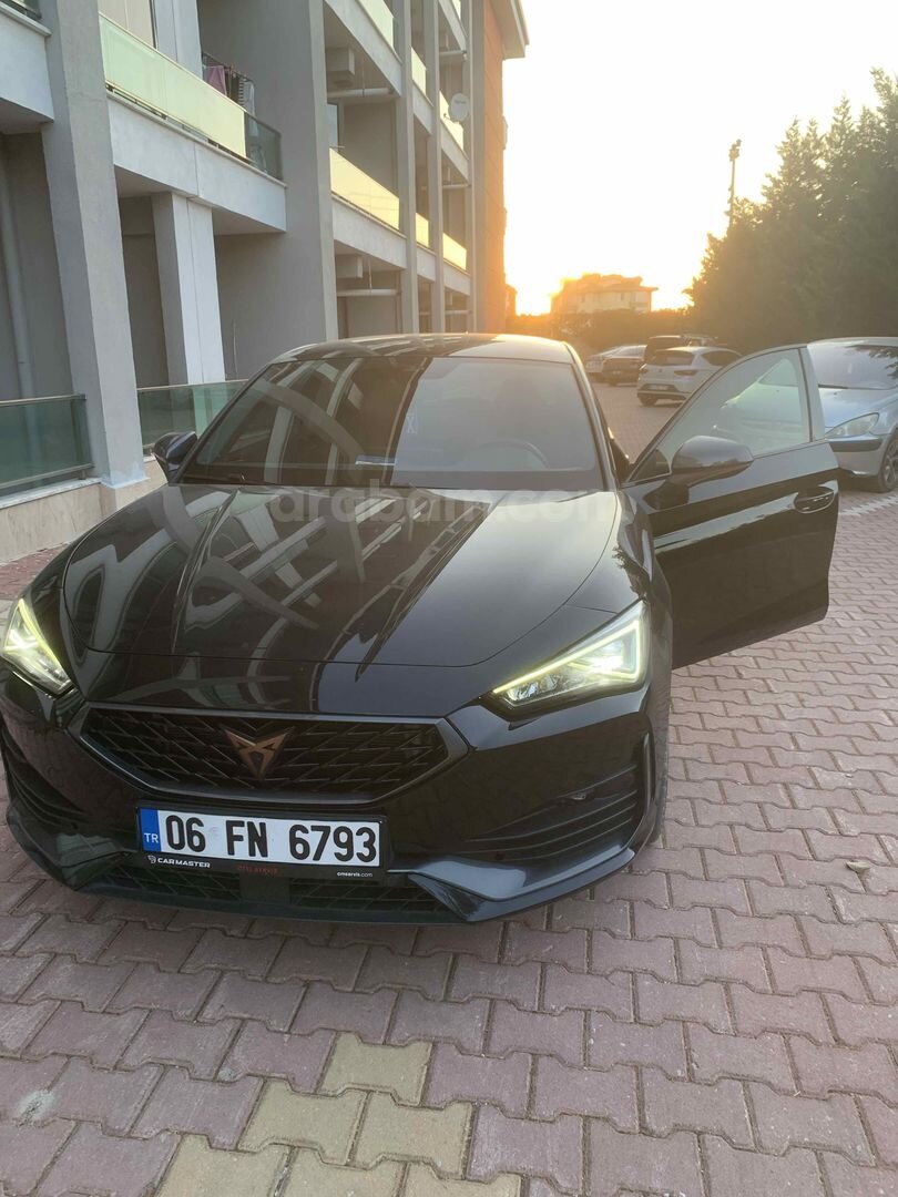 Sahibinden Cupra Leon 1.5 eTSI Standart 2023 Model Konya 40.000 km Siyah 6