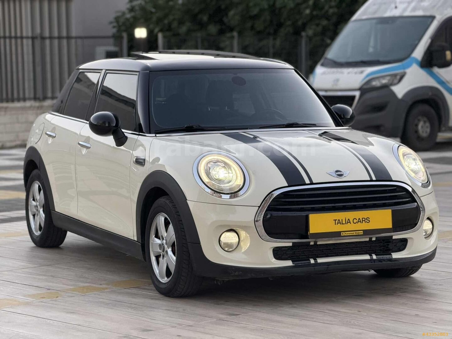 Galeriden Mini Cooper 1.5 D Chili 2015 Model Bursa 169.000 km Bej 3