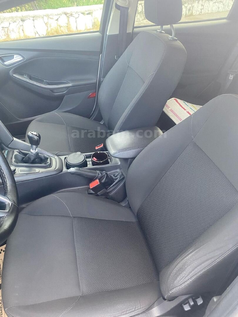 Sahibinden Ford Focus 1.6 TDCi Style 2015 Model Antalya 203.000 km Gri 7