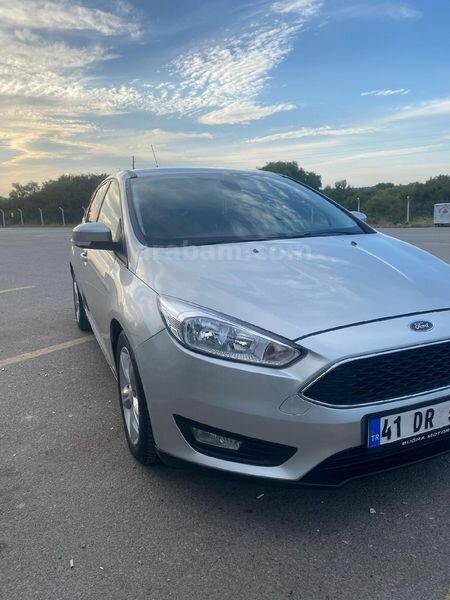 Sahibinden Ford Focus 1.6 TDCi Style 2015 Model Antalya 203.000 km Gri 1