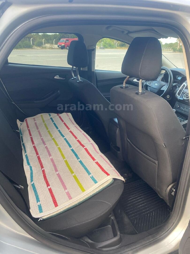 Sahibinden Ford Focus 1.6 TDCi Style 2015 Model Antalya 203.000 km Gri 6