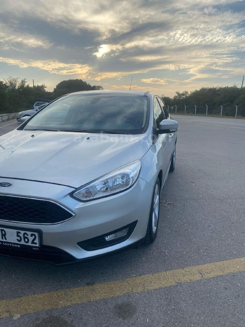 Sahibinden Ford Focus 1.6 TDCi Style 2015 Model Antalya 203.000 km Gri 2