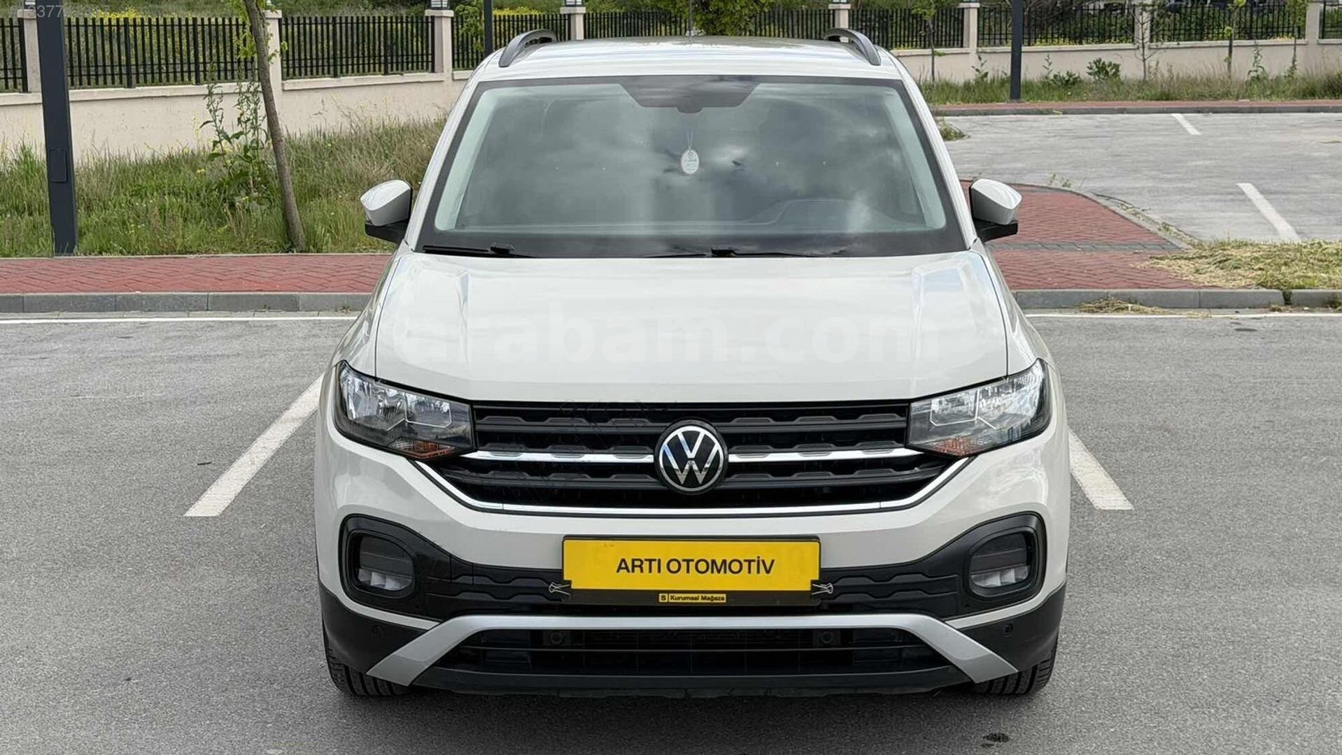 Galeriden Volkswagen T-Cross 1.0 TSI Life 2022 Model Kütahya 57.000 km Bej 3