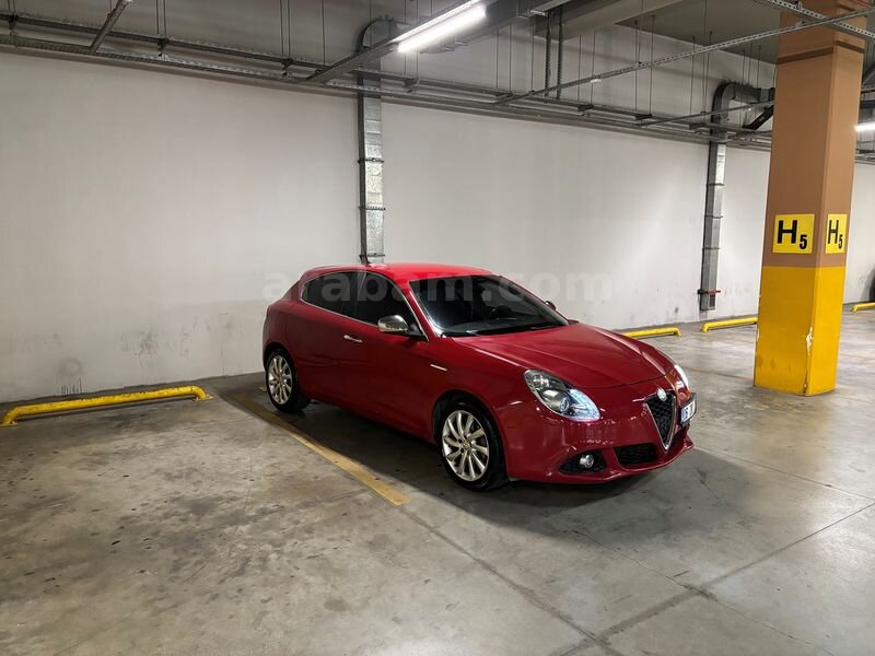 2014 GİULİETTA 1.6 DİSTİNCTİVE MK3 MAKYAJ YETKİLİ SERVİS BAKIMLI 2