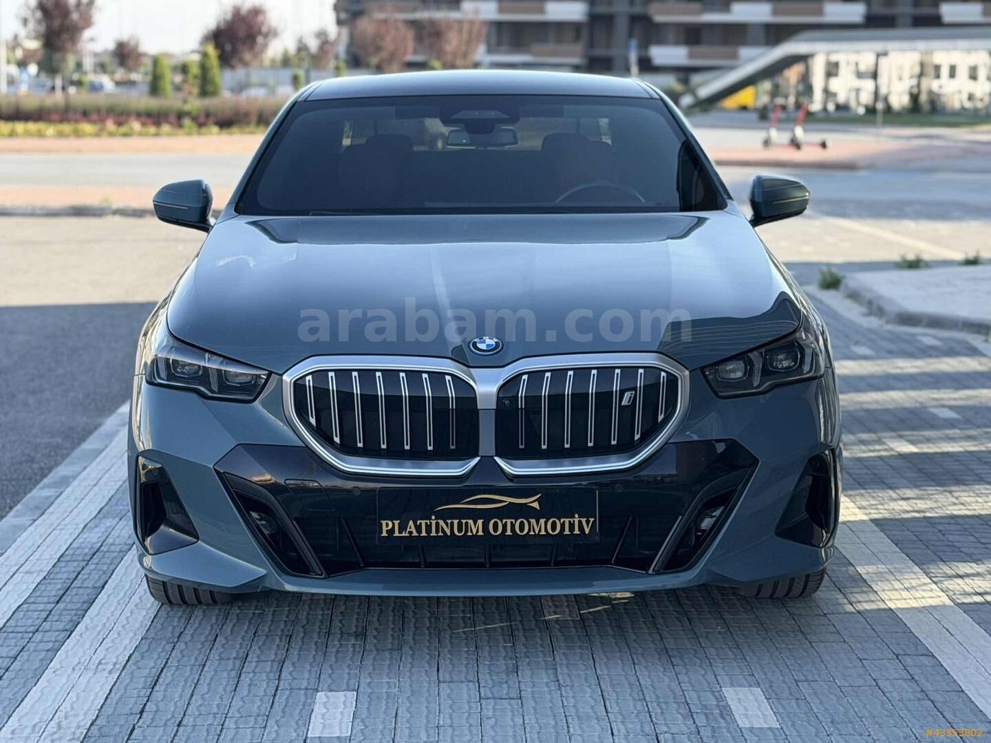 PLATİNUM OTOMOTİV BMW İ5 M SPORT HATASIZ BOYASIZ 1