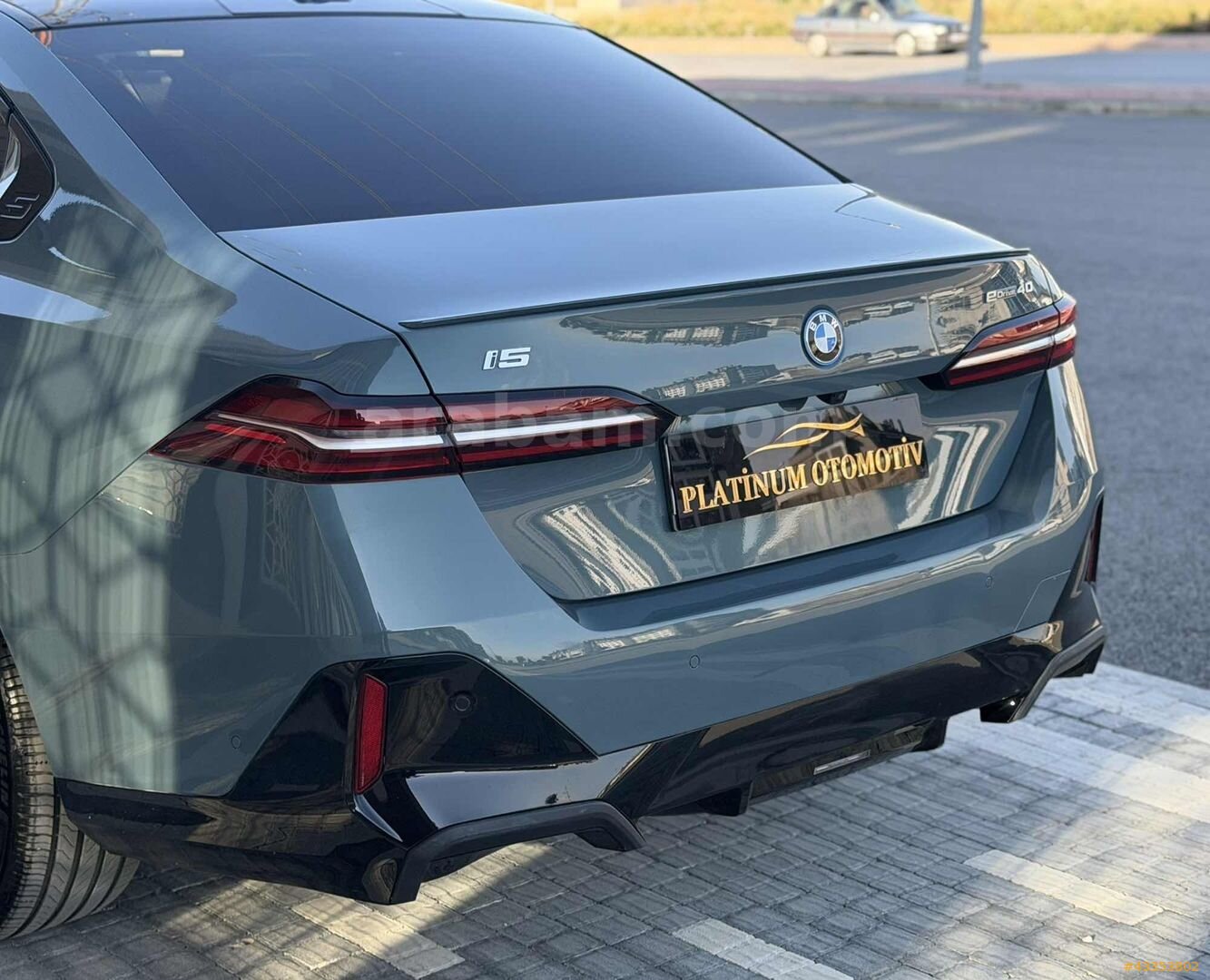 PLATİNUM OTOMOTİV BMW İ5 M SPORT HATASIZ BOYASIZ 6