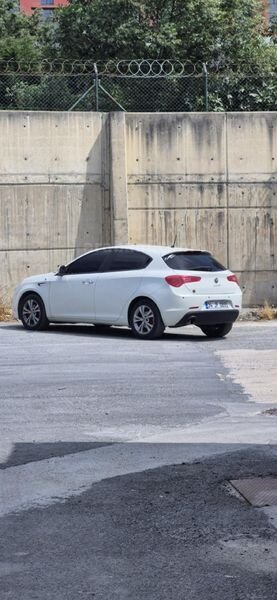 Sahibinden Alfa Romeo Giulietta 1.6 JTD Progression Plus 2014 Model 2