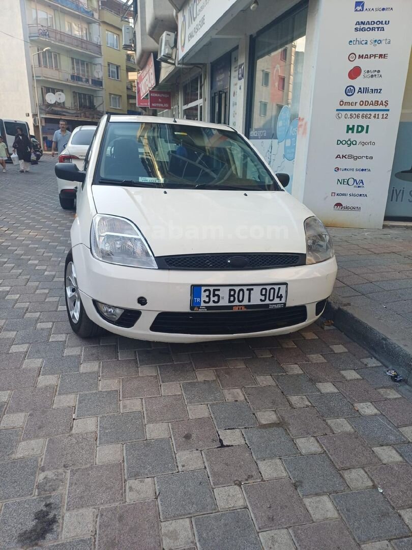Sahibinden Ford Fiesta 1.4 TDCi Comfort 2004 Model İzmir 226.000 km Beyaz 2