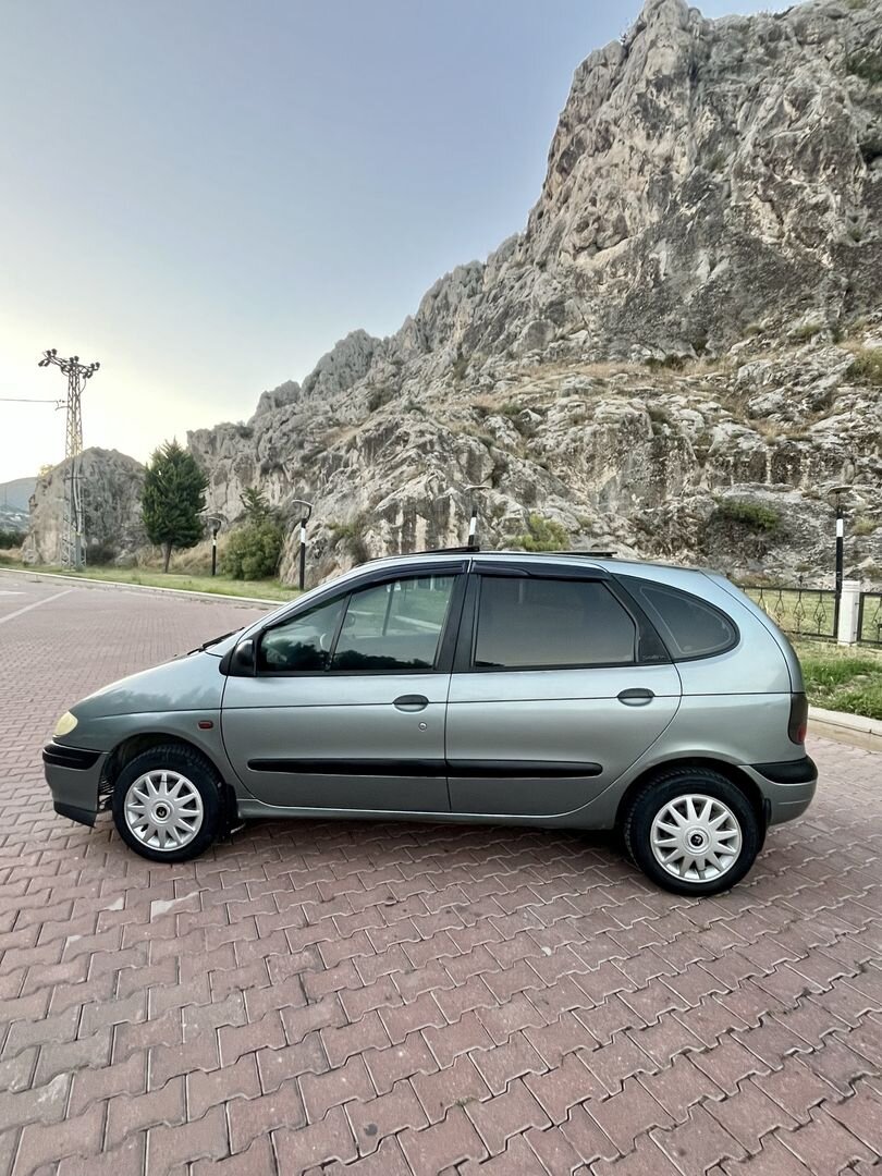 Galeriden Renault Scenic 1.6 RTE 1999 Model Amasya 325.000 km Füme 5