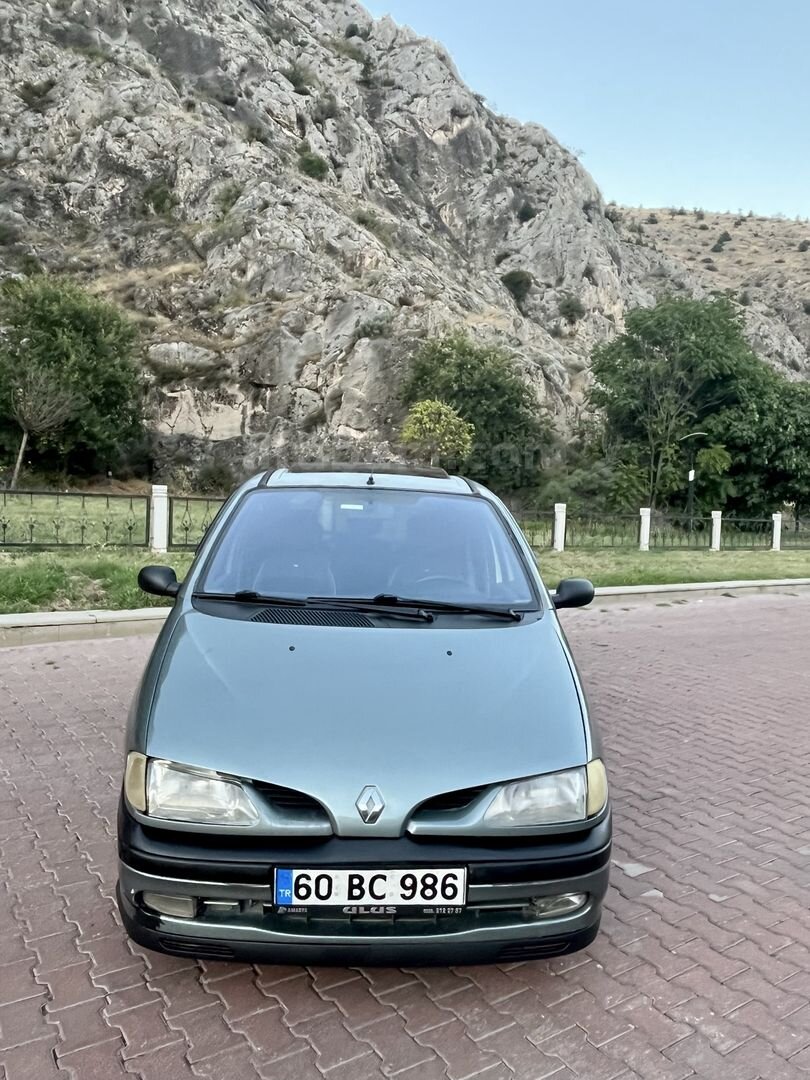 Galeriden Renault Scenic 1.6 RTE 1999 Model Amasya 325.000 km Füme 2