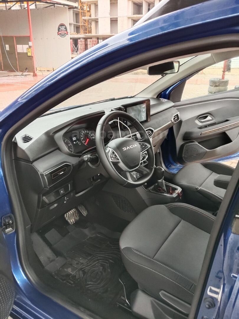 Sahibinden Dacia Sandero 1.0 TCe Extreme 2025 Model Bursa 13.750 km Mavi (metalik) 3