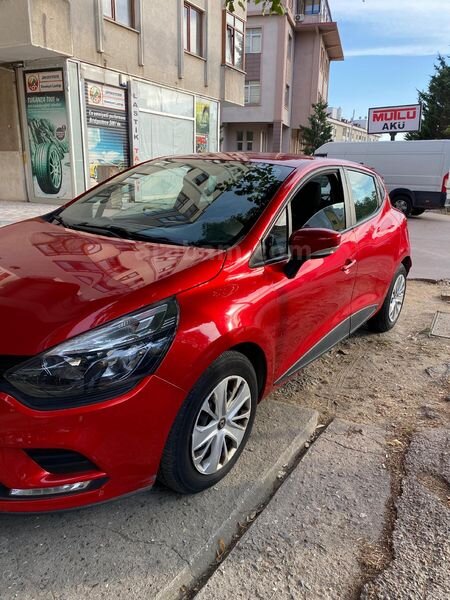 Galeriden Renault Clio 1.2 Joy 2019 Model İstanbul 48.000 km Kırmızı