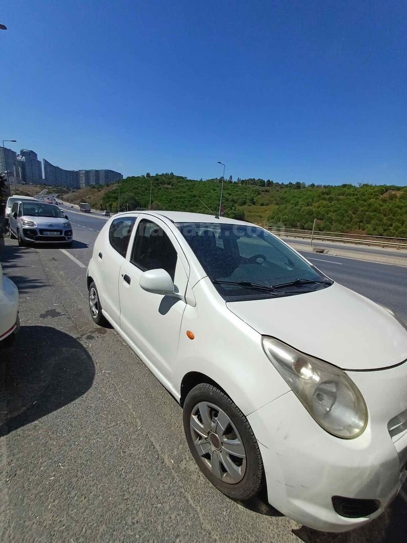 Sahibinden Suzuki Alto 1.0 GL 2010 Model İstanbul 239.000 km Beyaz 3