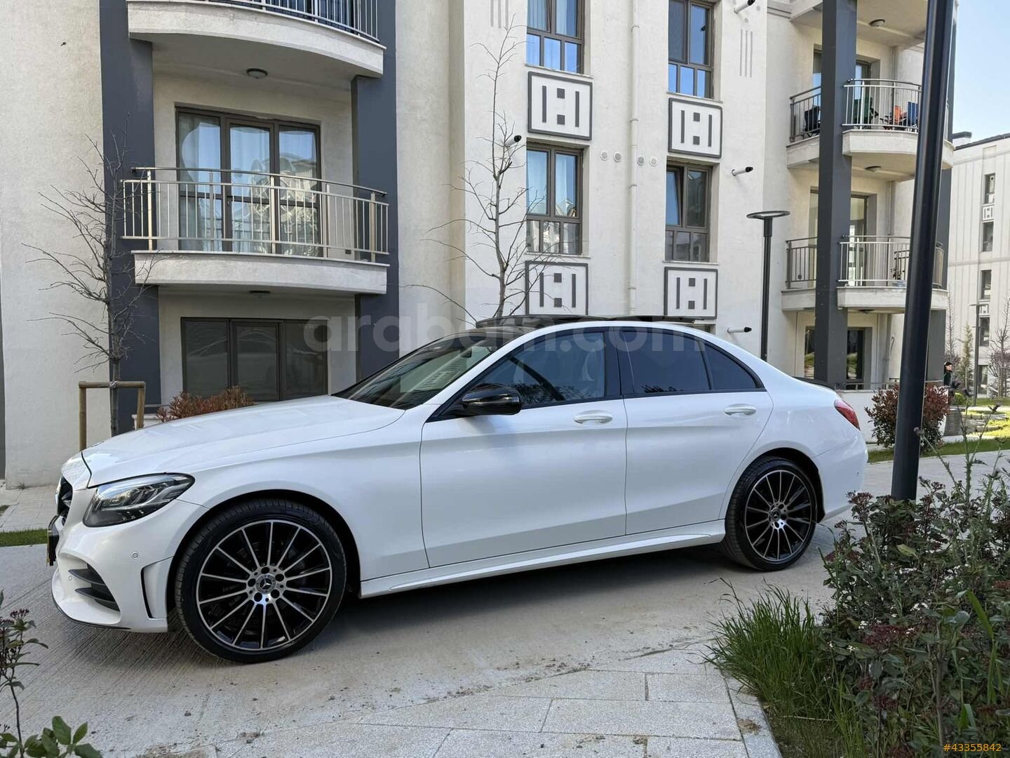 Galeriden Mercedes - Benz C 200 AMG 2018 Model İstanbul 77.000 km Beyaz 3
