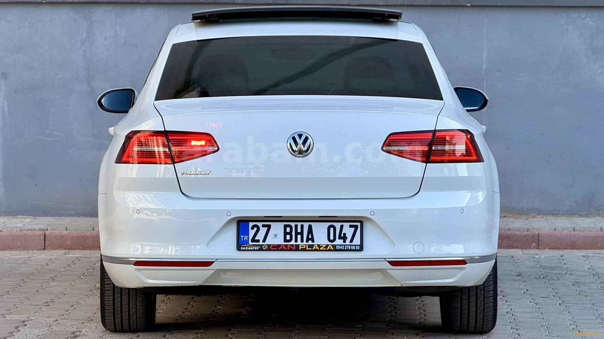 Galeriden Volkswagen Passat 1.6 TDi BlueMotion Highline 2018 Model Gaziantep 278.000 km Beyaz 4