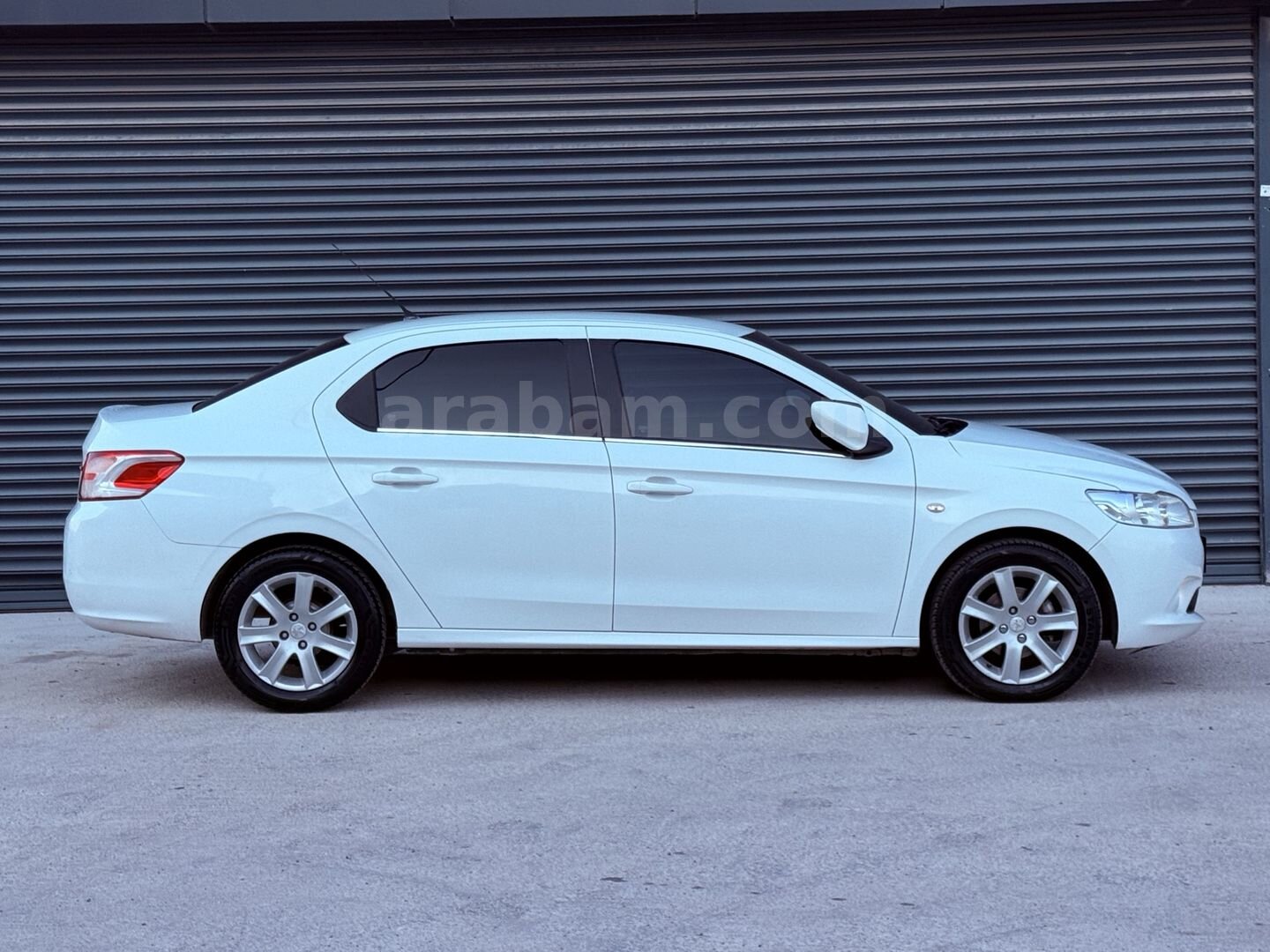 Galeriden Peugeot 301 1.6 HDi Allure 2015 Model Gaziantep 209.000 km Beyaz 5