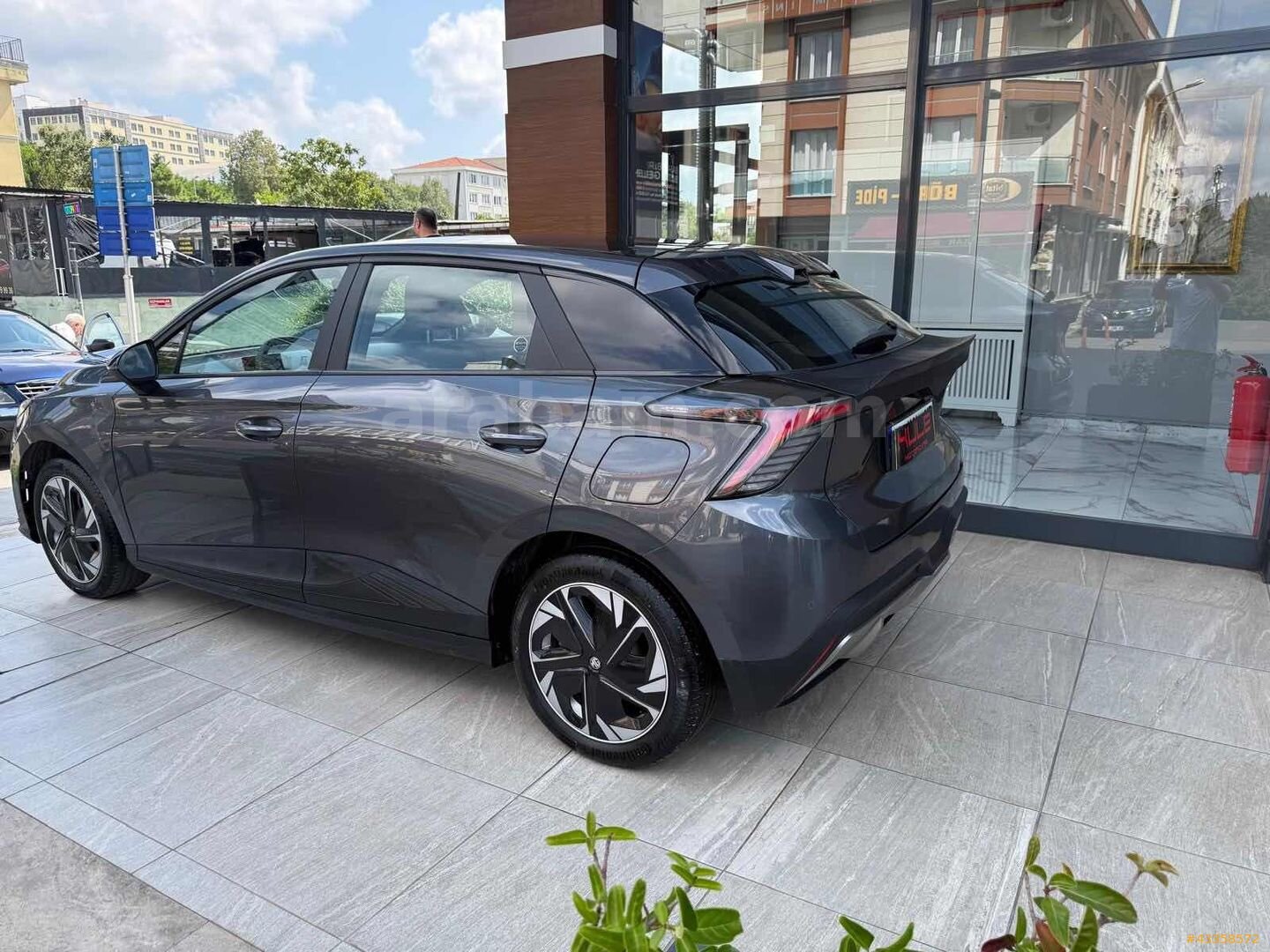 Galeriden MG MG4 Comfort 2023 Model İstanbul 53.000 km Füme 7