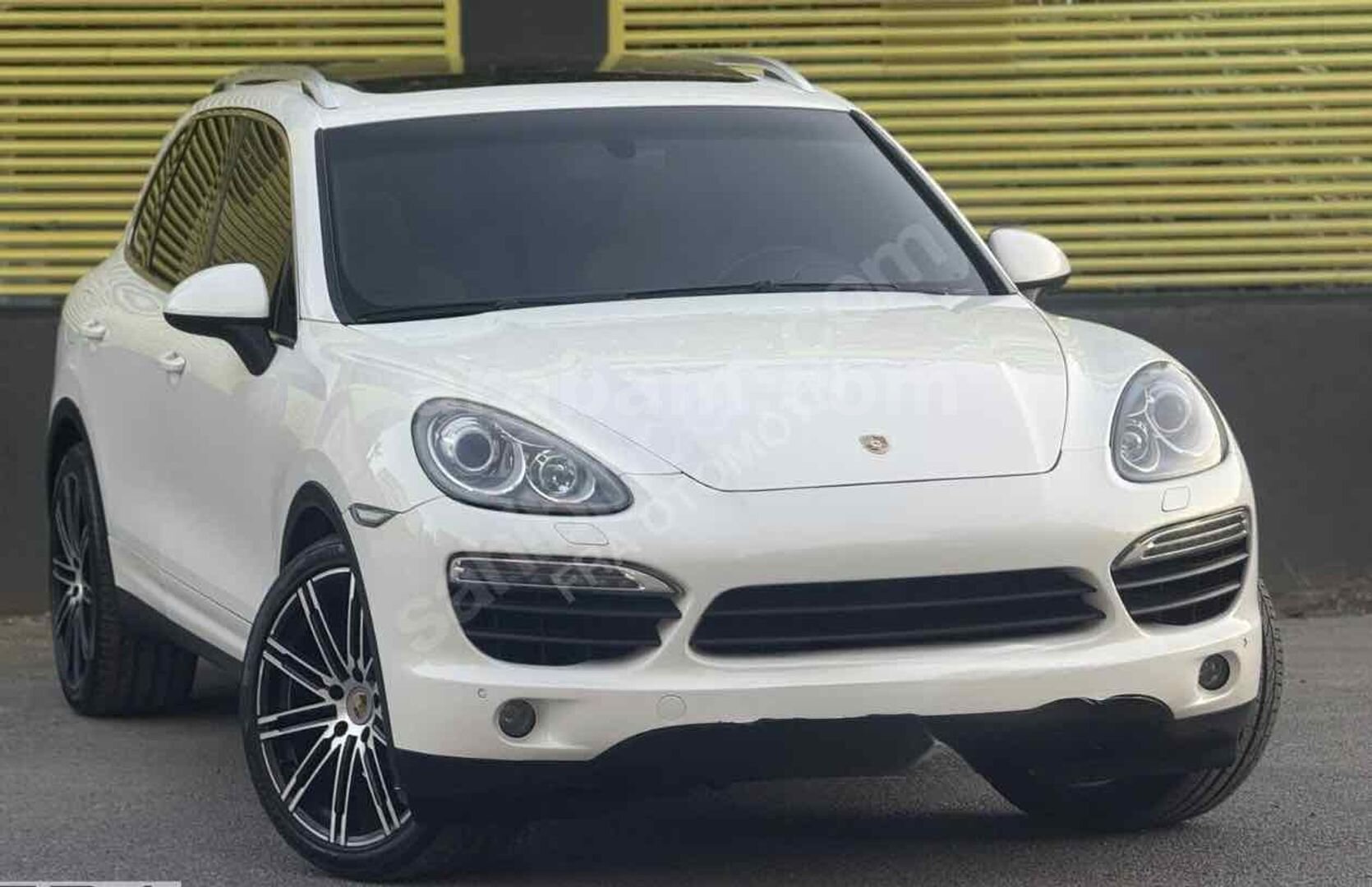 Porsche Cayenne 3.0 Diesel 1