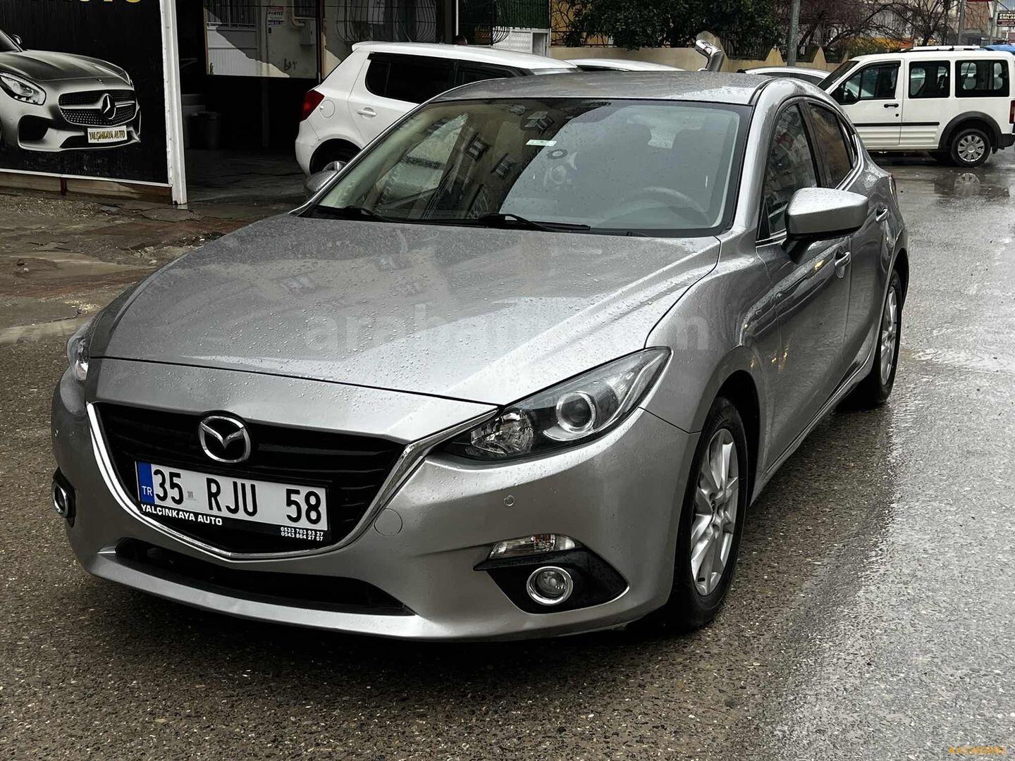 Galeriden Mazda 3 1.5 SkyActive-G Reflex 2014 Model Şanlıurfa 158.000 km Gri 1