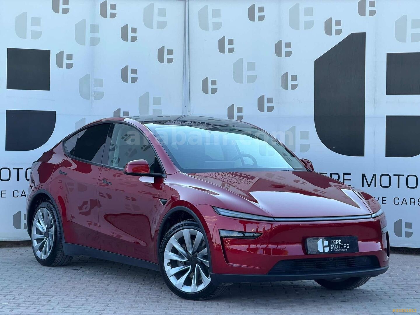 Galeriden Tesla Model Y Long Range (Juniper) 2025 Model İzmir 25.000 km Kırmızı 1