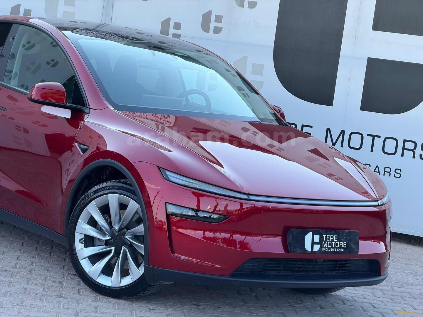 Galeriden Tesla Model Y Long Range (Juniper) 2025 Model İzmir 25.000 km Kırmızı 3