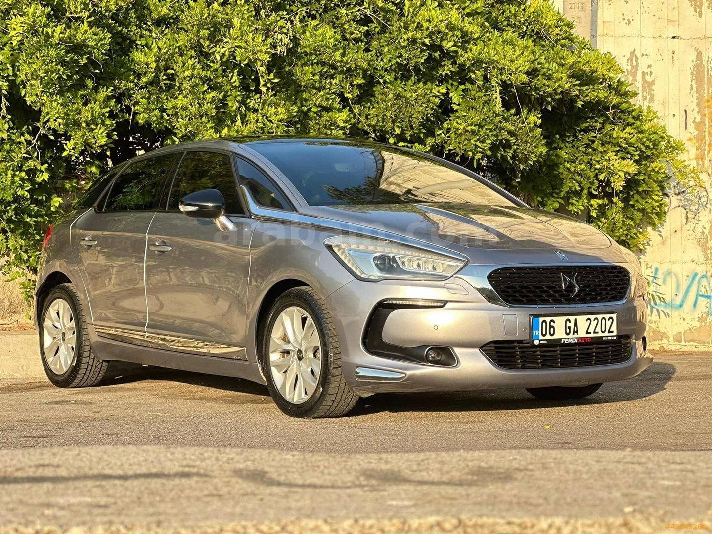 Galeriden DS Automobiles DS5 1.6 BlueHDi So Chic 2016 Model İzmir 106.000 km Gri 7