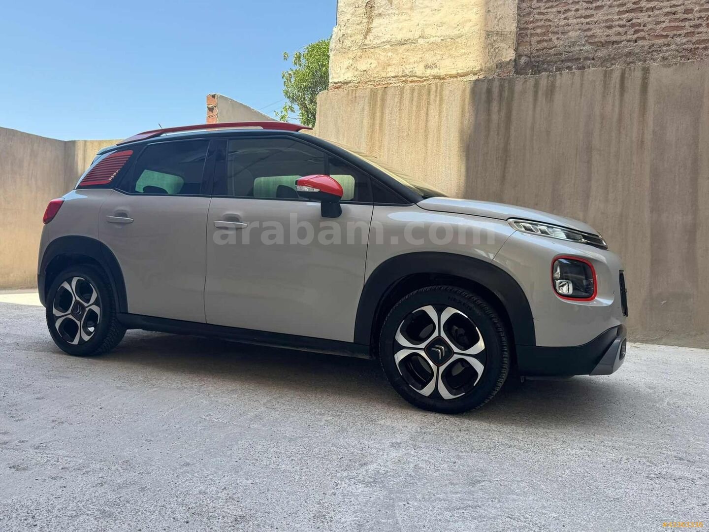 Galeriden Citroen C3 Aircross 1.2 PureTech Shine 2017 Model İzmir 163.000 km Kırmızı 7