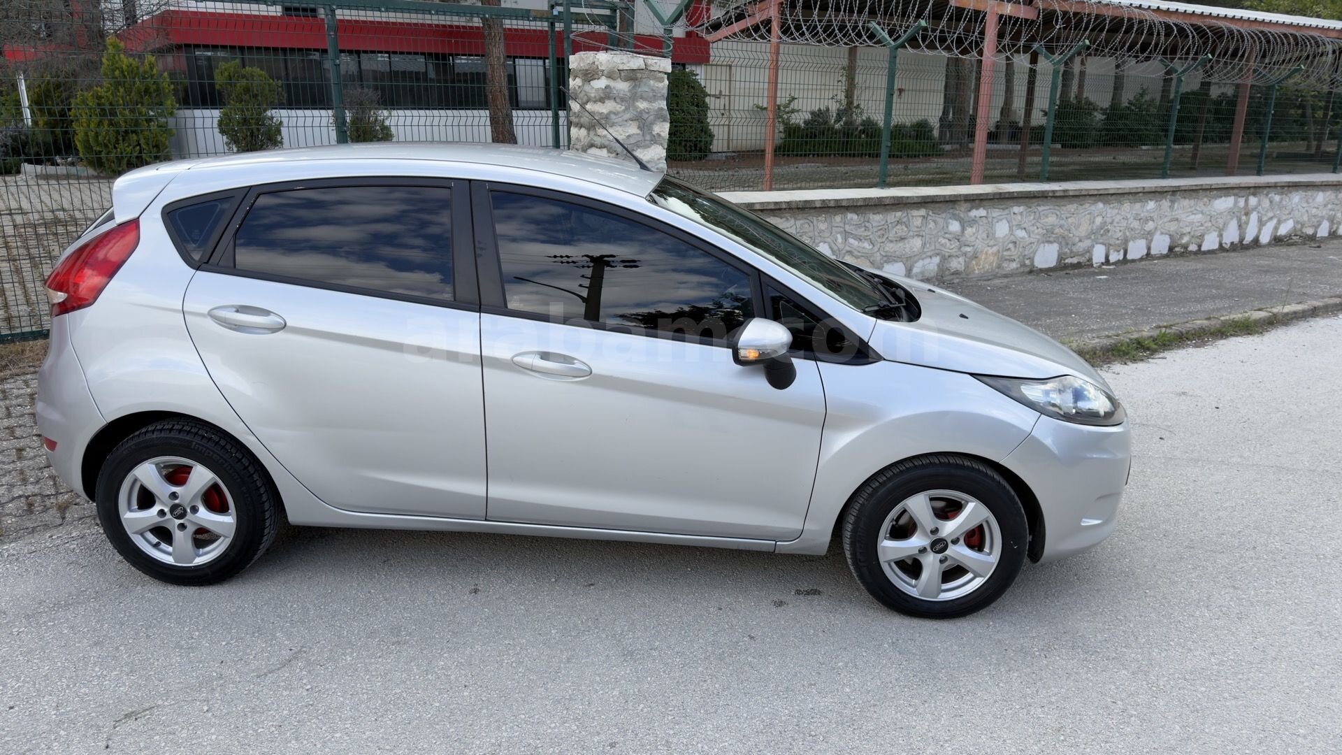 Galeriden Ford Fiesta 1.4 TDCi Trend 2012 Model Burdur 265.000 km Gri (Gümüş) 3
