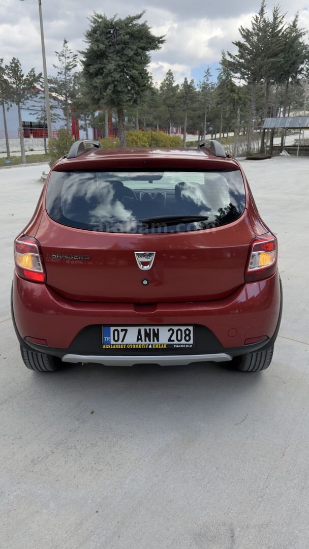 Galeriden Dacia Sandero 1.5 dCi Stepway 2015 Model Burdur 188.000 km Kırmızı 5