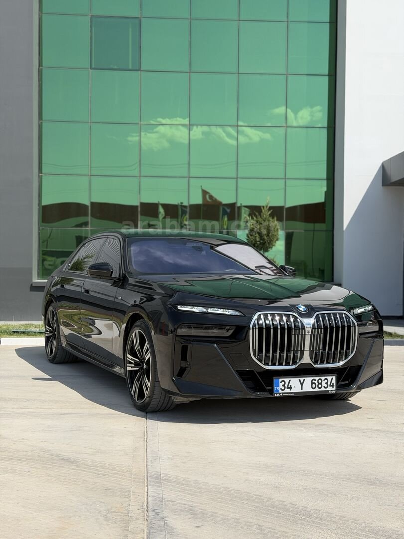 Galeriden BMW 7 Serisi 740d xDrive M Excellence 2024 Model Aksaray 20.000 km Siyah 6