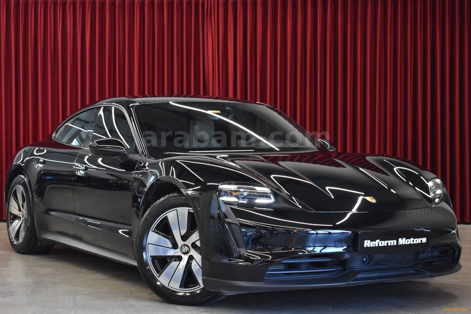 Galeriden Porsche Taycan Elektrik 2021 Model İstanbul 34.600 km Siyah 1