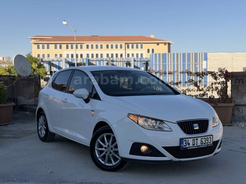 Galeriden Seat Ibiza 1.2 TSI Style 2011 Model Konya 166.500 km Beyaz