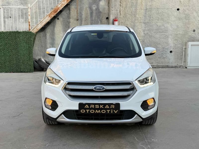 Galeriden Ford Kuga 1.5 TDCi Style 2017 Model İzmir