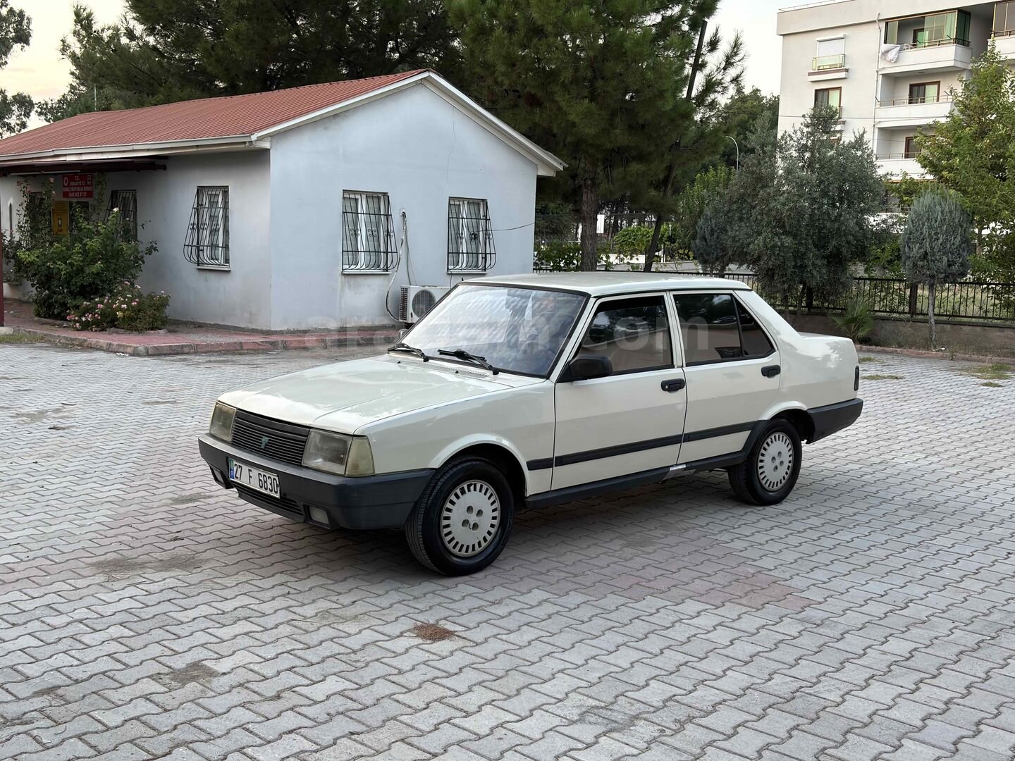 Galeriden Tofaş Şahin 1.6 1993 Model Osmaniye 123.456 km Bej 4