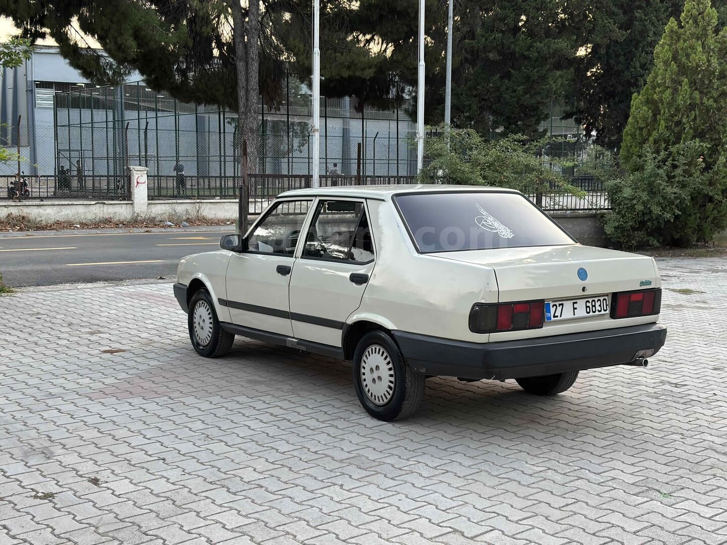 Galeriden Tofaş Şahin 1.6 1993 Model Osmaniye 123.456 km Bej 3
