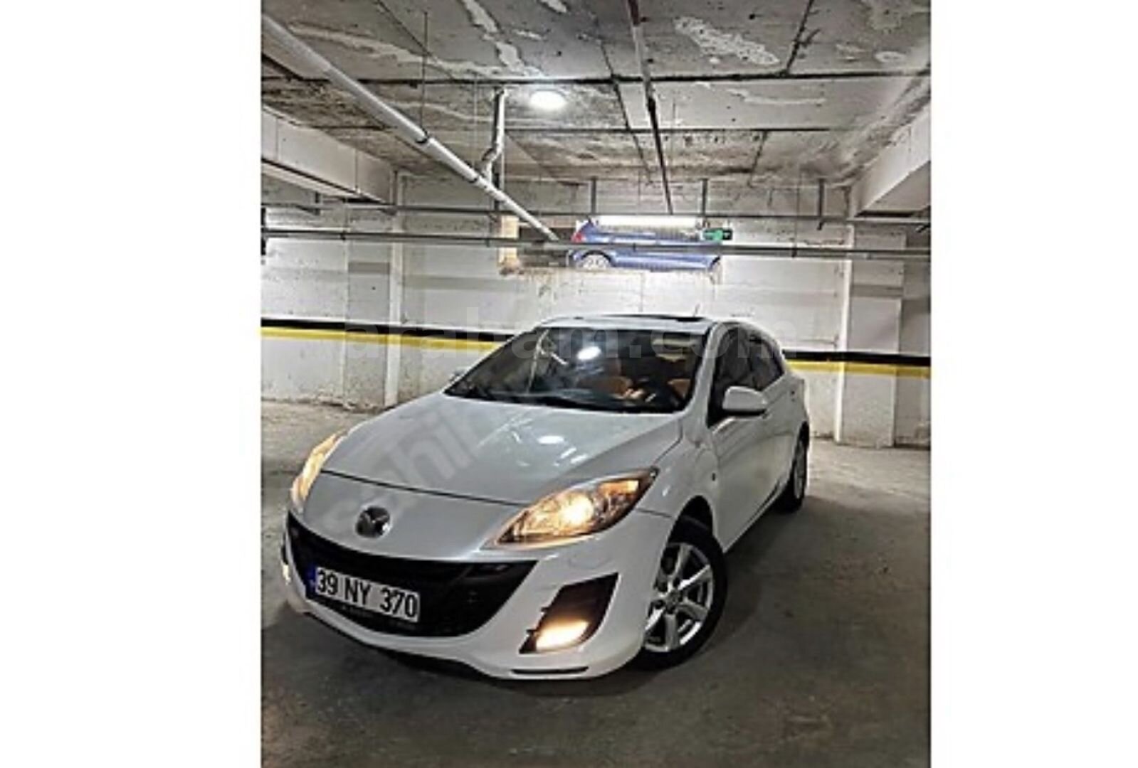 Sahibinden Mazda 3 1.6 Impressive 2011 Model İstanbul 238.000 km Beyaz 1