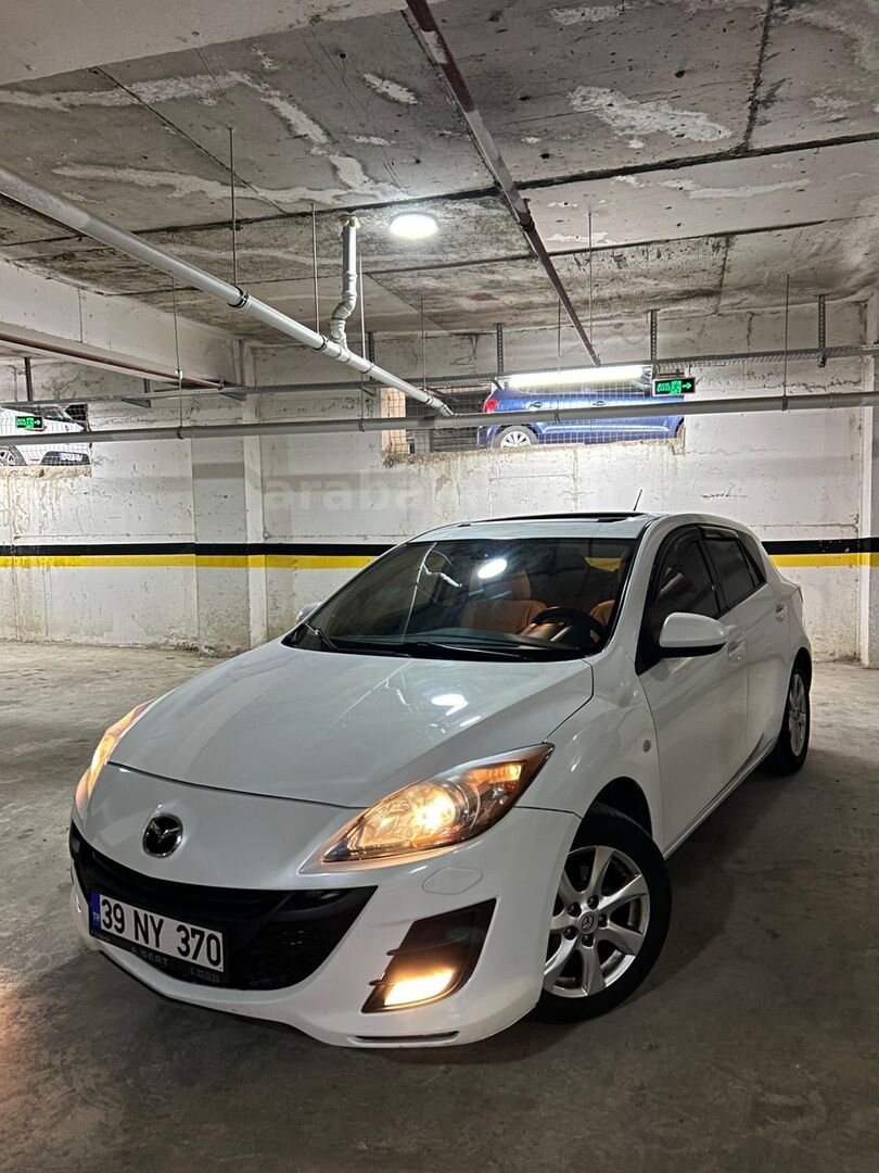 Sahibinden Mazda 3 1.6 Impressive 2011 Model İstanbul 238.000 km Beyaz 5