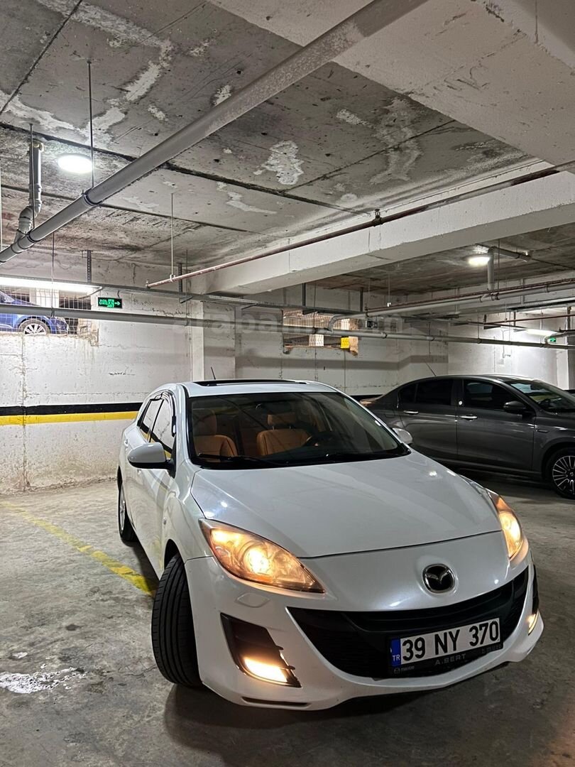 Sahibinden Mazda 3 1.6 Impressive 2011 Model İstanbul 238.000 km Beyaz 4